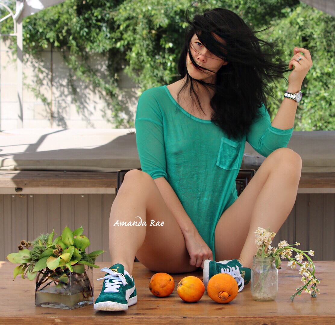 mndarae:  bymiggles:  Peaches 🍑 Oranges 🍊 With Green 🍀 mndarae’s bottoms.