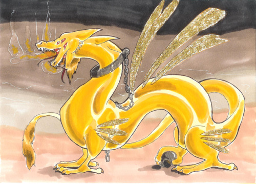 notreallydaily: Gold Dragon the wings are glitter 8)