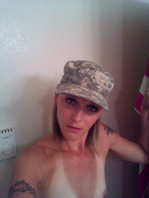 Porn photo militarygirlswivesgirlfriends.tumblr.com