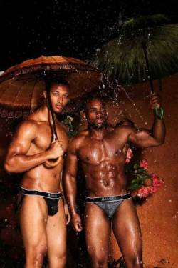 callmedaddyjc:  Raining men!