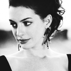 notyousmelllikesnow-blog:  you are sunshine + anne hathaway   