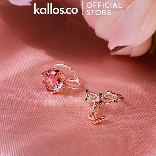 𝐅𝐨𝐮𝐫 𝐒𝐞𝐚𝐬𝐨𝐧𝐬 𝐑𝐢𝐧𝐠 𝐒𝐞𝐭 is made by two-tone crystal, cubic zirconia, brass, 14k rose gold plated, gold plated, white gold plated and freesize.⁣
⁣
#Kallosvn #KallosVietnam #Kallos #trangsucchinhhang #phukienchinhhang #FourSeasonsRingSet #Ringset...