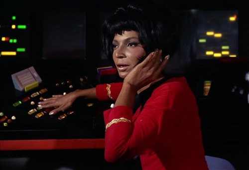 donmarcojuande:Nichelle Nichols as Uhura in S1 of ‘Star Trek’