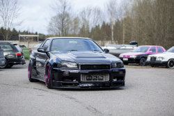 fullthrottleauto:  crash–test:  Nissan Skyline R34 by Miikka Gröhn