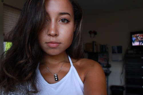bbbyowls:  up close &amp; weird selfies coming to ya