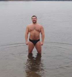 superbears:  WHO IS THIS SUPER THIC CUTIE? 