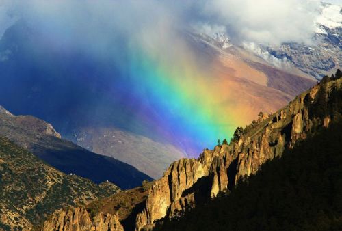 Rainbow in the Himalayas. Amazing photo submitted to the National Geographic contest. Unfortunatelly