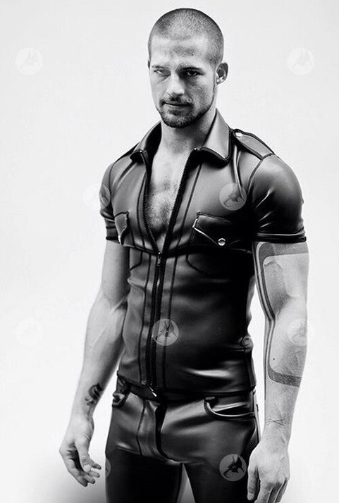 rubberlycra:  SERGEN!!! Mega post day http://www.rob-paris.com/http://www.rob-berlin.de/https://www.facebook.com/robparis.frhttps://www.facebook.com/robberlin.de