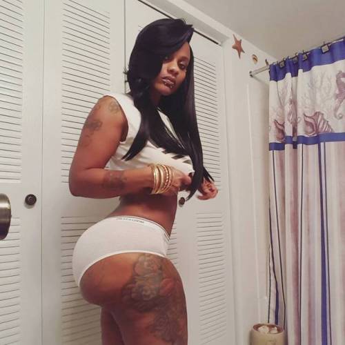 thegrocerylista1:  #topnotch_baddies  Featured model @vivalajuicey2k16  .    #beautifulwomen #atlanta #goddesses #topnotch_baddiesbackup #bae #baddies #lit #photooftheday #dope #thickaf #bigbootygirls #slimthick #photography #beautiful #baddiesonly #wce