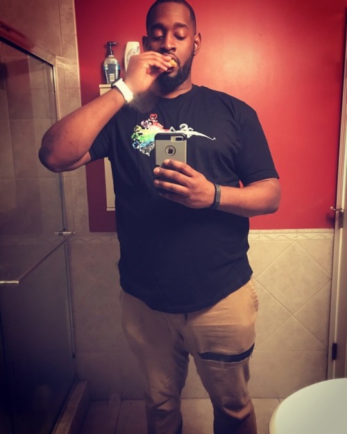 yofavoritebigguy:I’m just a big chocolate 🍫 man 😝😊🔥