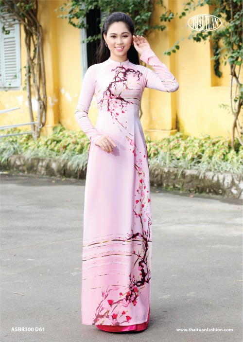 Ao dai by Thai Tuan