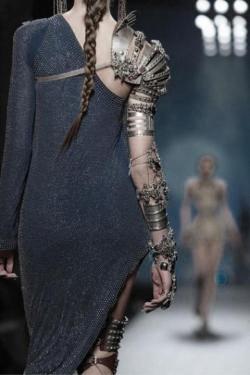 mythhound:  Female Knight Fashion Model on @weheartit.com - http://whrt.it/Yyvr7a 