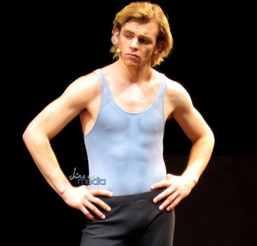 yaysters-blog:  Ross Lynch