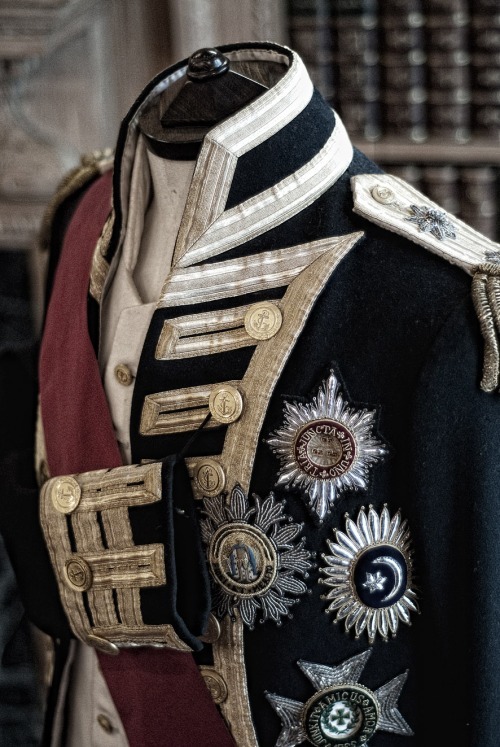 fashionwear4men:  edwardlakeman:  Ede & Ravenscroft, London http://thesnobreport.tumblr.com/post/107679151532