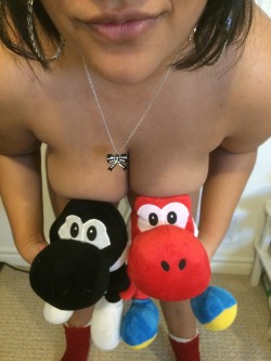 vanessaissassy:  Here’s my late topless Tuesday. Sorry for the absence as of late.Hope you enjoy some Yoshi. 