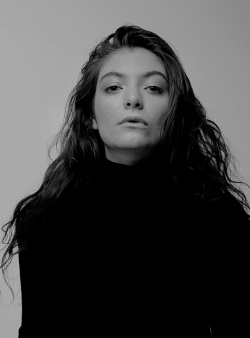 alternative-queens:   lorde for billboard by austin hargrave  