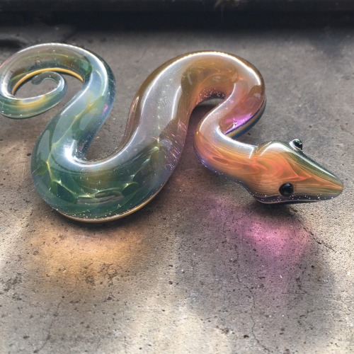 sosuperawesome:Glass SnakesEicher Glass on Etsy 