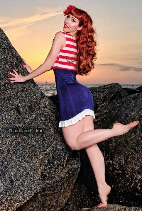sexy pinup babes