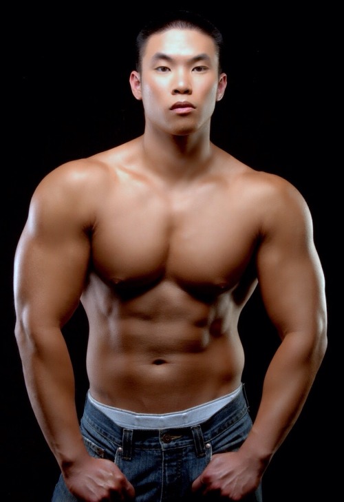 hotsexymenxxx:  Ryan Ngan