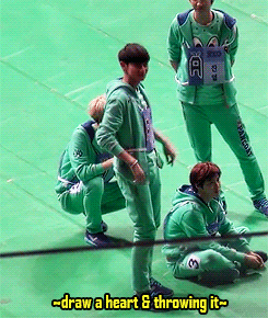 sehunhunhanexo:  Sehun’s secondhand embarrassment :) Credits of gifs belong to
