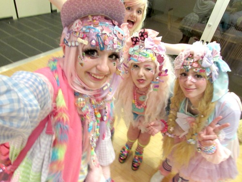 mahouprince:  I forgot to post these omg !! But me and my deco squad back from when we went to see Sebastian Masuda’s talk in march!! Ahh I love my friends so much they’re all so great ;w; ( top, left to right: mewmewkittens , me, mahoubirdprincess