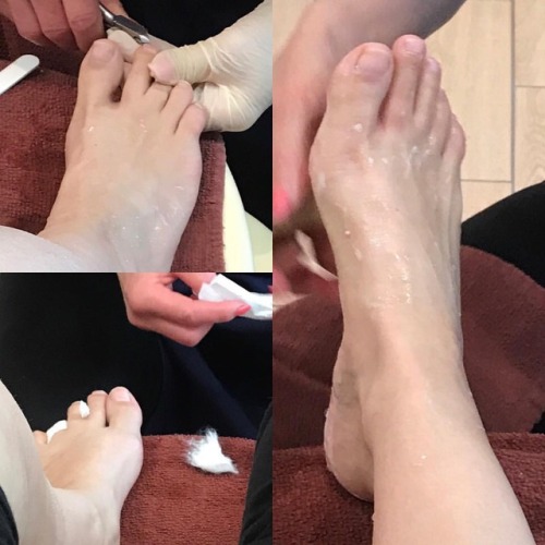 Returning as promised!! Pedicure in progress, prettiness on its way. #footfetish #feet #foot #footph