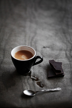 simobutterfly:  espresso+chocolate=true by Call me cupcake on Flickr. espresso + chocolate 