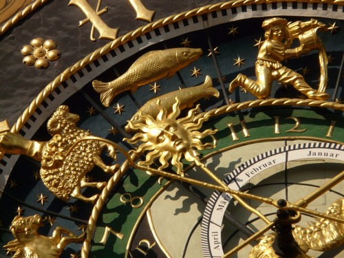 Fonte : www.pixabay.com - Praga , astronomical clock.via tinamotta.tumblr.com