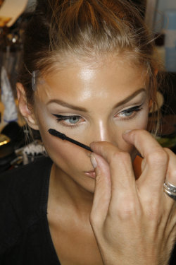 shialablunt:Anna Selezneva backstage at Dior