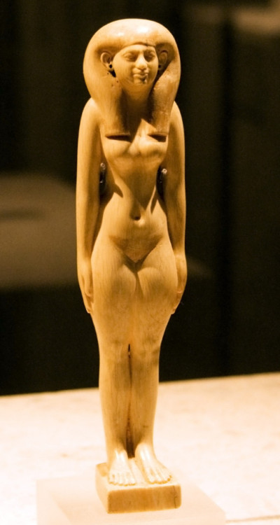 Statuette of Lady TadjaThird Intermediate Period, 25th Dynasty, around 700 BC. The figure is made of