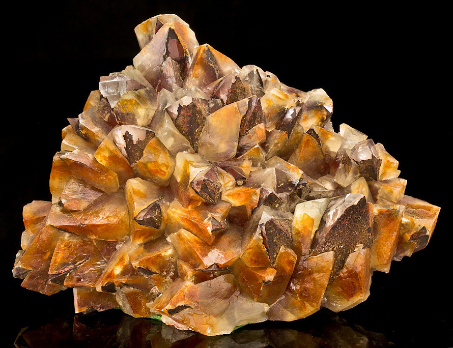 ifuckingloveminerals:  Hematite, Mariposa Calcite Potosi Mine, Mexico
