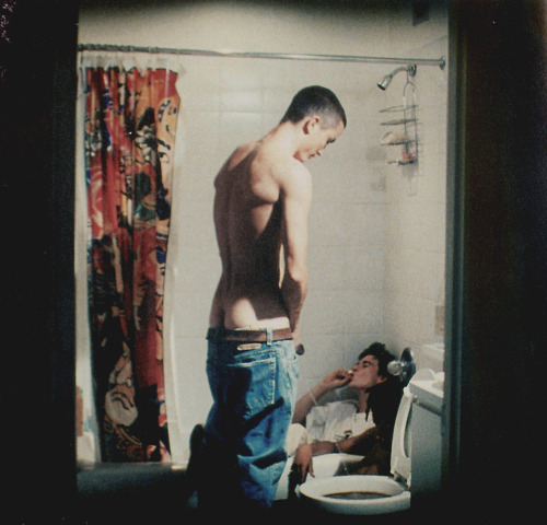 liverodland:  The kids are not alright: Scans from the book of stills and manuscript from Larry Clark and Harmony Korines N.Y nihilist classic movie Kids from 1995.  