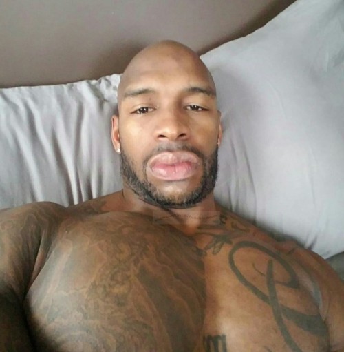 bigntastydc: Can you say lips 👉 http://bigntastydc.tumblr.com