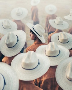 nicholasmax:  10/365 the workers. #365 #photo #photography #hat