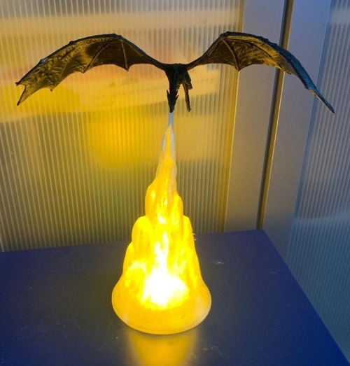 sosuperawesome:  Sound Recognition Dragon Lamps  The Unique Stop Shop on Etsy