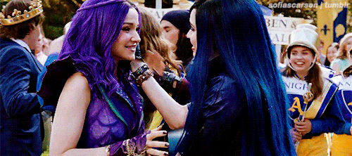 Disney:Look At How Straight This Movie Is Ben And Mal Are Engaged, Evie And Doug Had True Loves Kiss,
