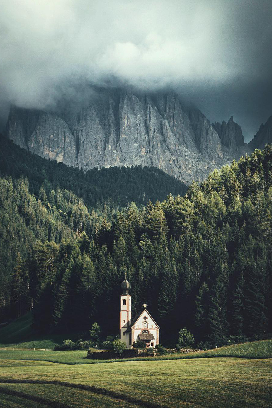 banshy:  Vilnöss // Lennart Pagel  
