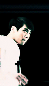 violraptaer:  Because every shawol is deprived of Jonghyun’s delicious honey abs