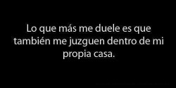 Yourfightagainstdemons:  Solo Una Palabra Me Aria Feliz Y Seria ”Hija Lo Hiciste