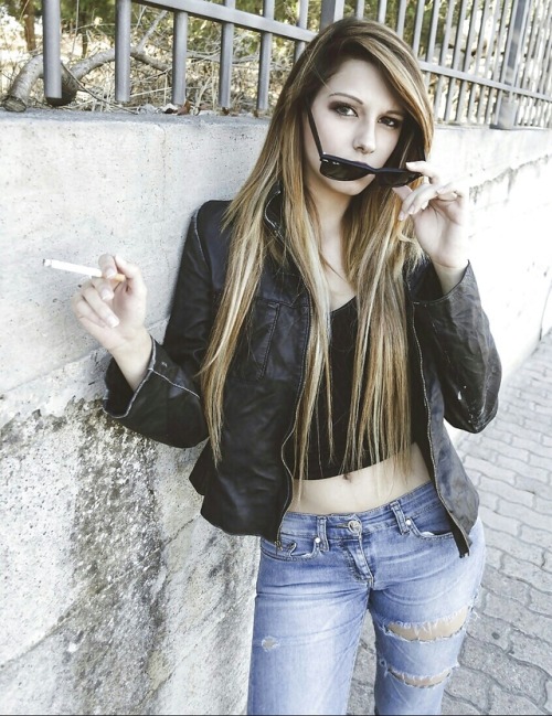 Channel Telegram Smoking Fetish:t.me/joinchat/AAAAAEeqOQx_024r4fQonw