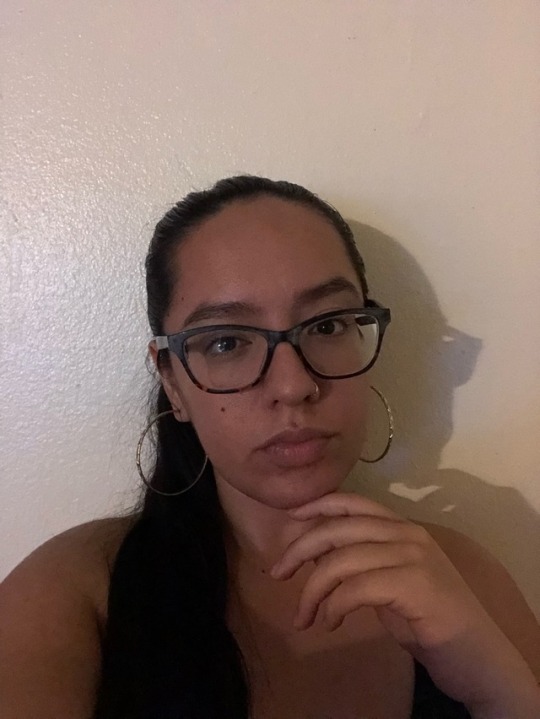 hi, my glasses are crooked 