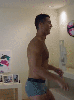 Porn hotfamousmen:Cristiano Ronaldo photos