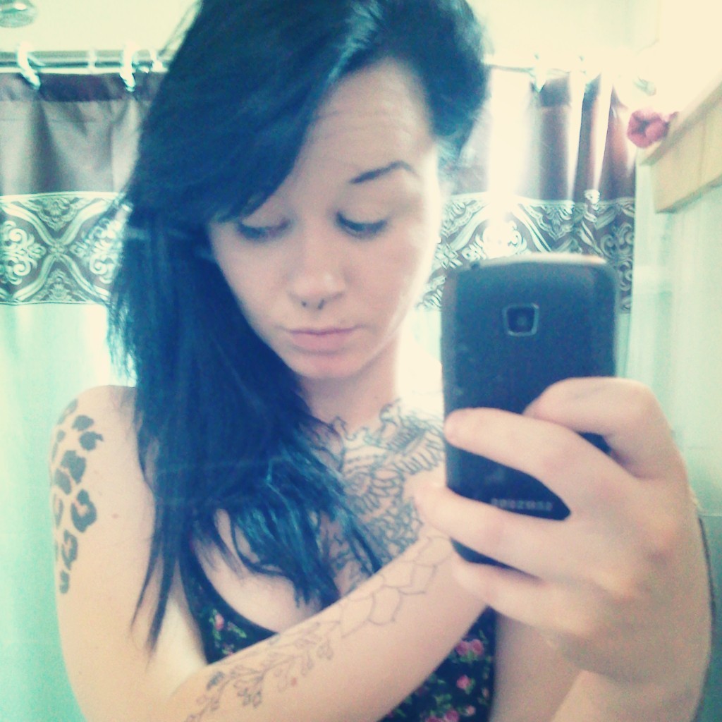 stefklok:  My hair is back to black 