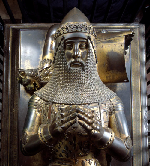 Tomb effigy of Edward the Black Prince c. 1380