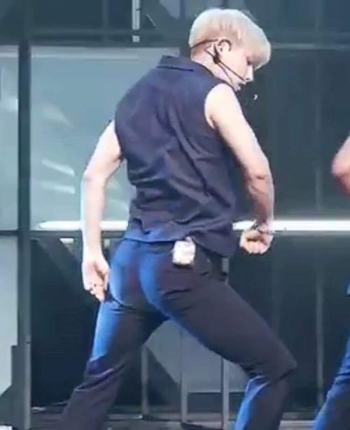 gardenwonhoe: thicc wonho is the best wonho