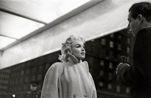 Living her ideal life: Marilyn Monroe takes the subway. New York, March 1955.