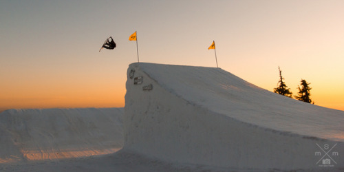 Sunset Dub Nose Skier: Unknown Credit: Matt Sklar Media