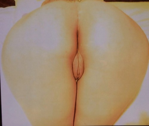 turkishsexychick: yessevoo:  en guzel yerli göt super  Kim bu