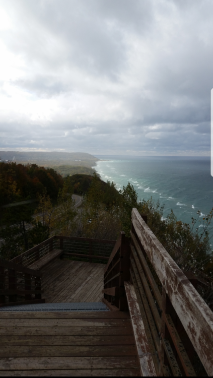 03diesel:Some pictures l took from a turnout along M-22 overlooking Lake Michigan. A fine view it was.