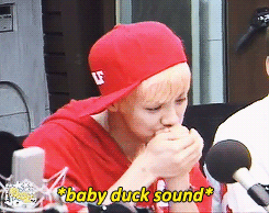 oh-luhans:  luhan’s introduction on younha starry night 